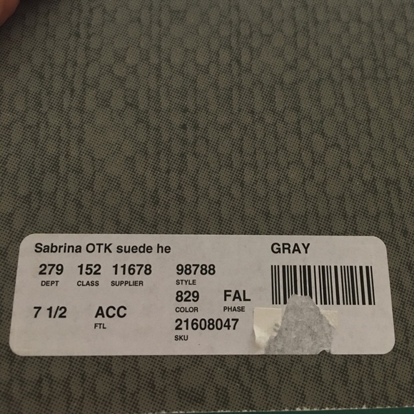 Maurice's grey suede knee-high boots - Picture 4 of 4